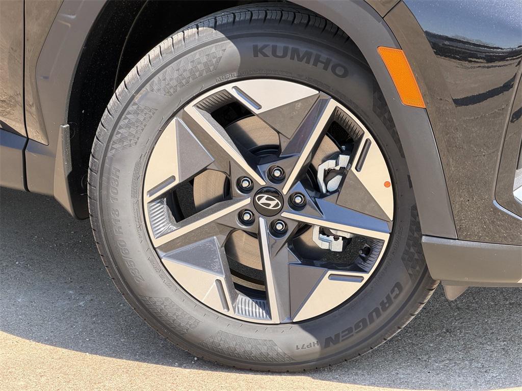 new 2026 Hyundai Tucson car, priced at $33,876