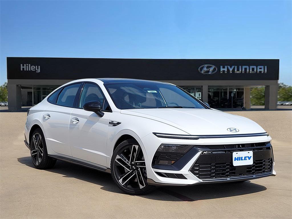 new 2025 Hyundai Sonata car, priced at $33,025