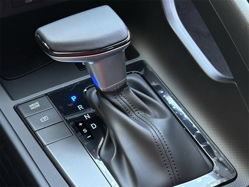 new 2025 Hyundai Elantra car, priced at $19,991