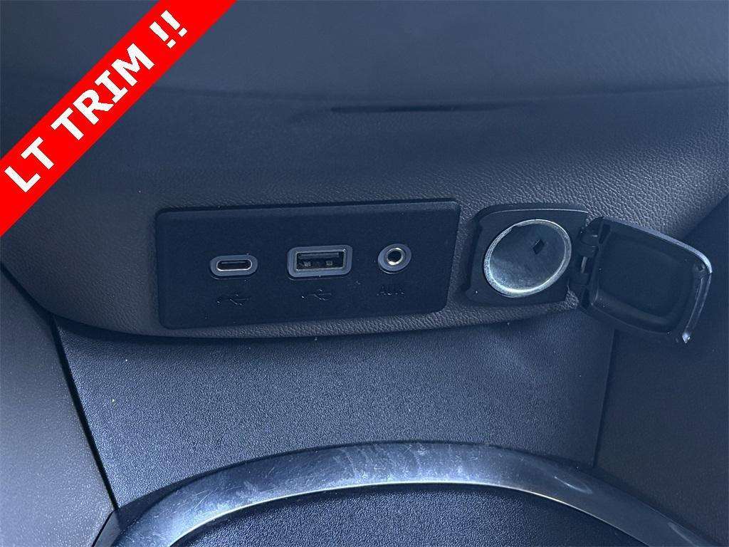 used 2022 Chevrolet Malibu car, priced at $13,895