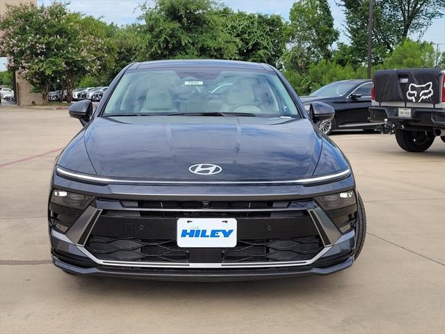 new 2025 Hyundai Sonata Hybrid car, priced at $37,980