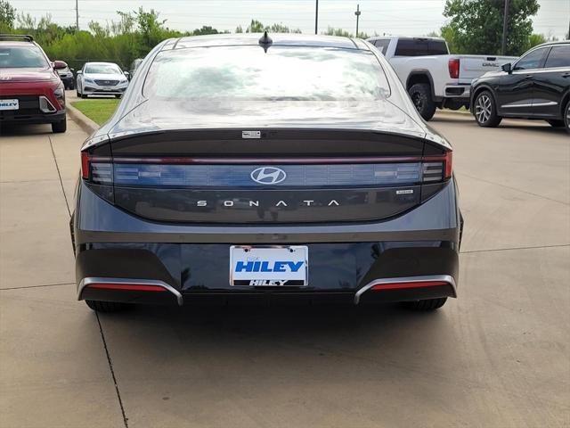 new 2025 Hyundai Sonata Hybrid car, priced at $37,980
