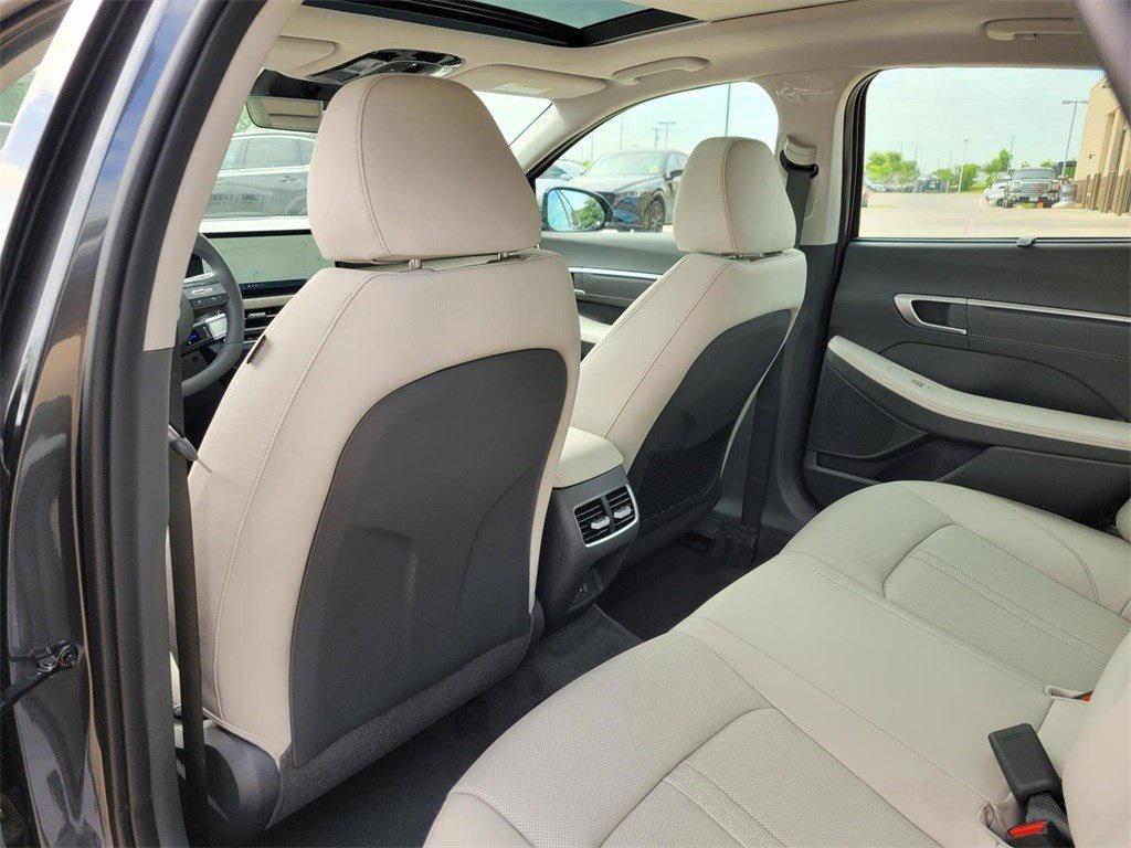 new 2025 Hyundai Sonata Hybrid car, priced at $33,891