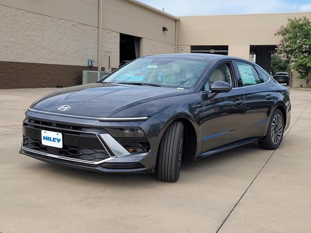 new 2025 Hyundai Sonata Hybrid car, priced at $37,980