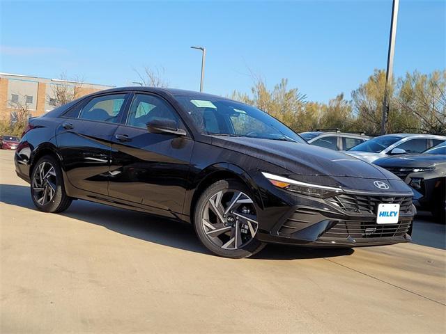 new 2025 Hyundai Elantra car, priced at $24,085