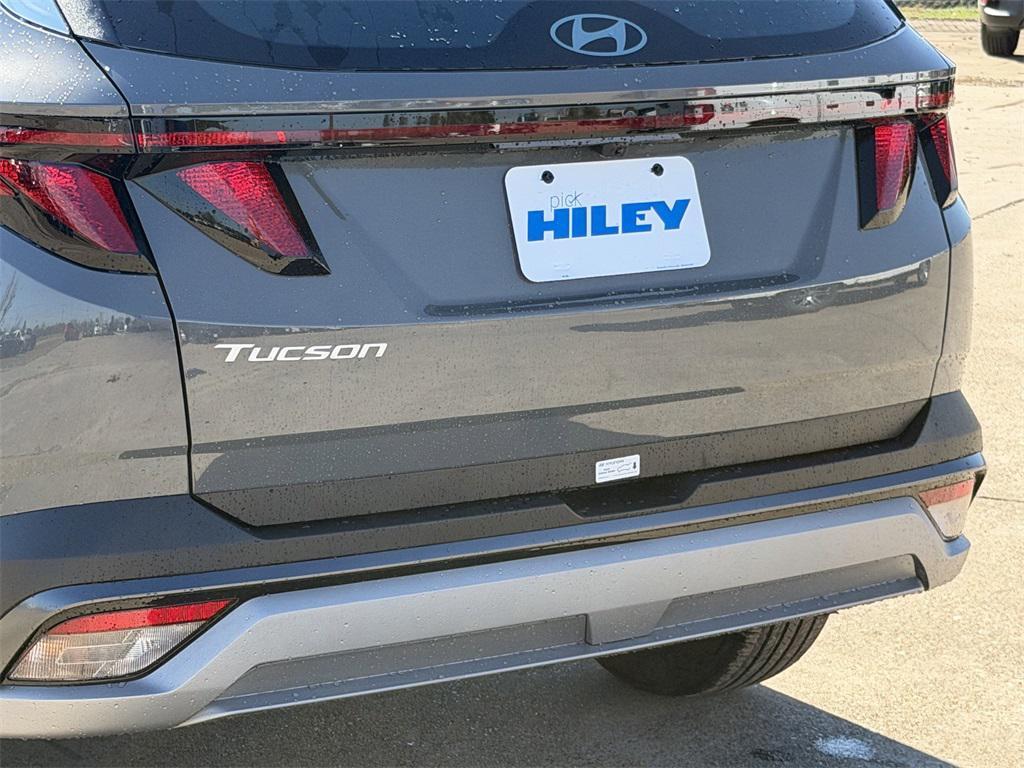 new 2026 Hyundai Tucson car, priced at $30,621