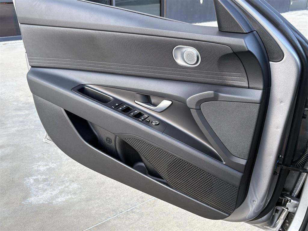 new 2025 Hyundai Elantra car, priced at $19,691