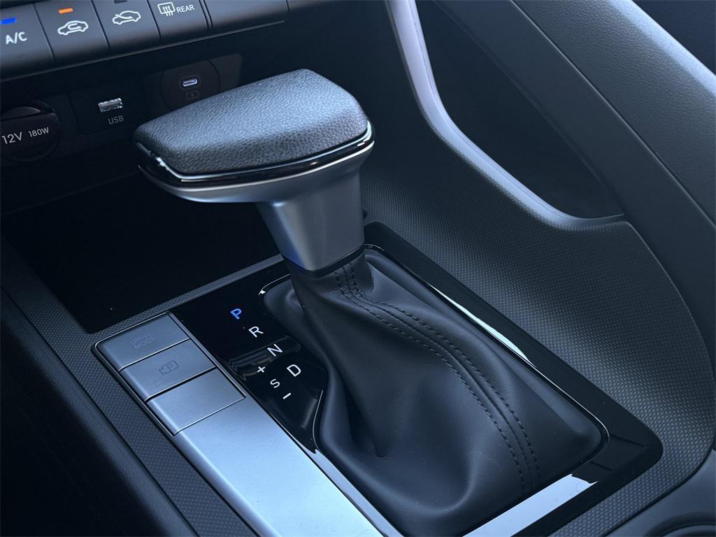 new 2025 Hyundai Elantra car, priced at $19,691