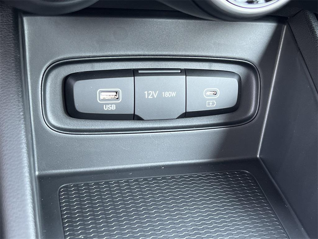 new 2025 Hyundai Venue car, priced at $19,995