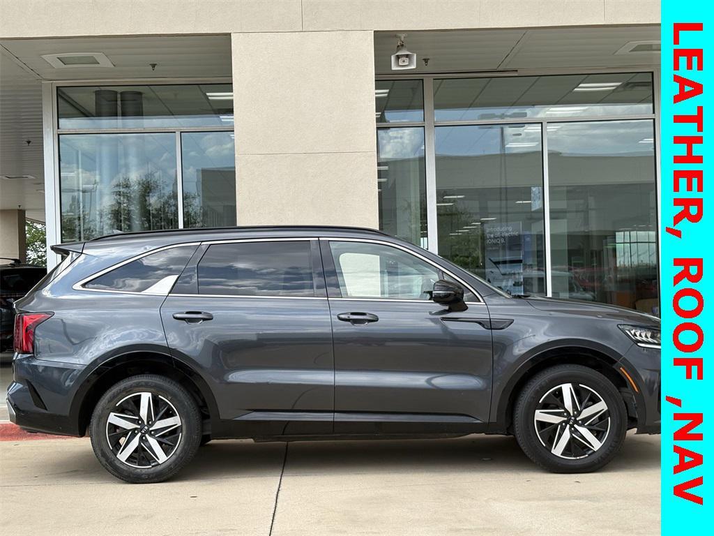 used 2021 Kia Sorento car, priced at $18,292