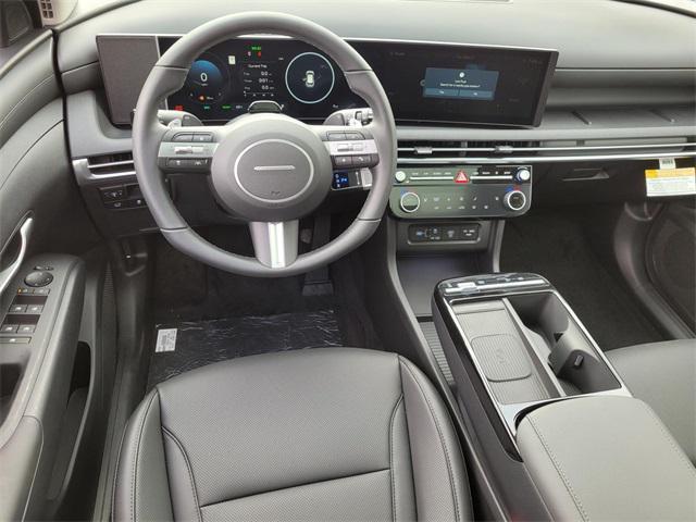 new 2025 Hyundai TUCSON Hybrid car, priced at $35,195