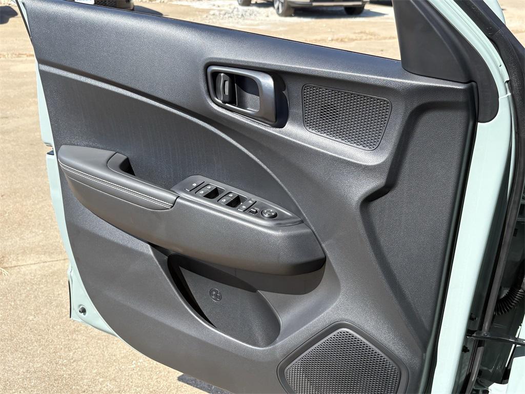 new 2025 Hyundai Venue car, priced at $24,276