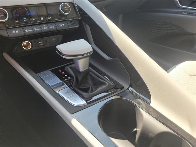 new 2025 Hyundai Elantra car, priced at $29,310
