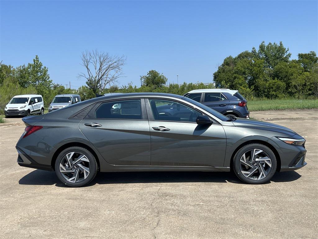 new 2025 Hyundai Elantra car, priced at $19,999