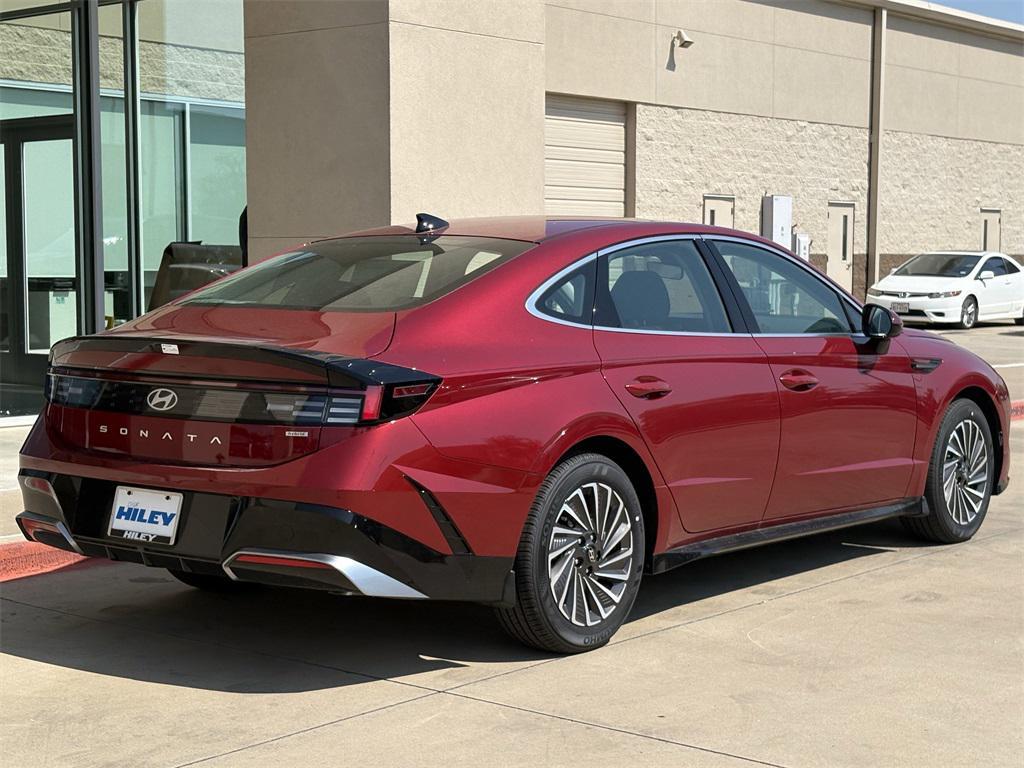 new 2025 Hyundai Sonata Hybrid car, priced at $28,940