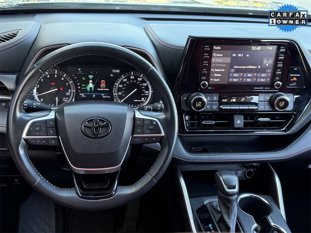 used 2022 Toyota Highlander car, priced at $31,578