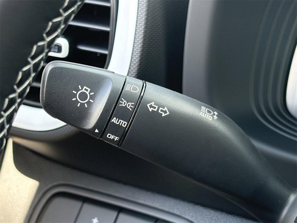 new 2025 Hyundai Venue car, priced at $22,999