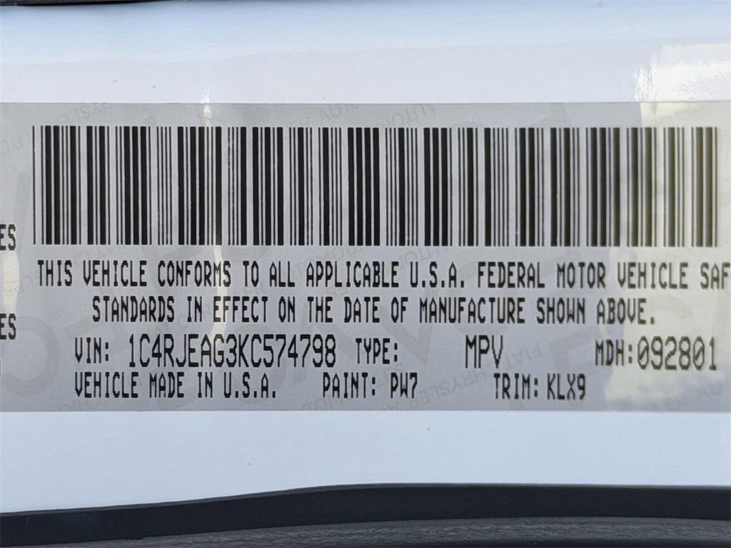 used 2019 Jeep Grand Cherokee car, priced at $17,892