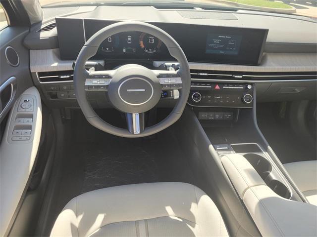 new 2025 Hyundai Sonata Hybrid car, priced at $31,575