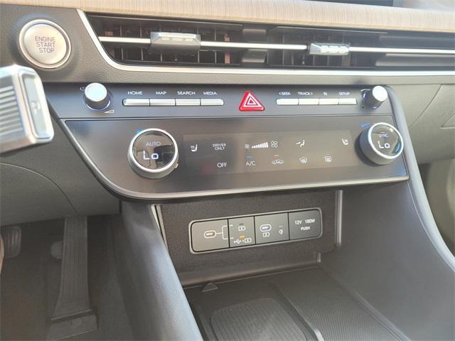 new 2025 Hyundai Sonata Hybrid car, priced at $31,575