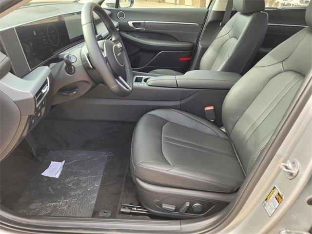 new 2025 Hyundai Sonata Hybrid car, priced at $34,982