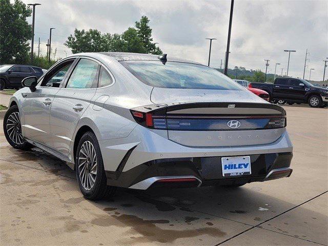 new 2025 Hyundai Sonata Hybrid car, priced at $34,982