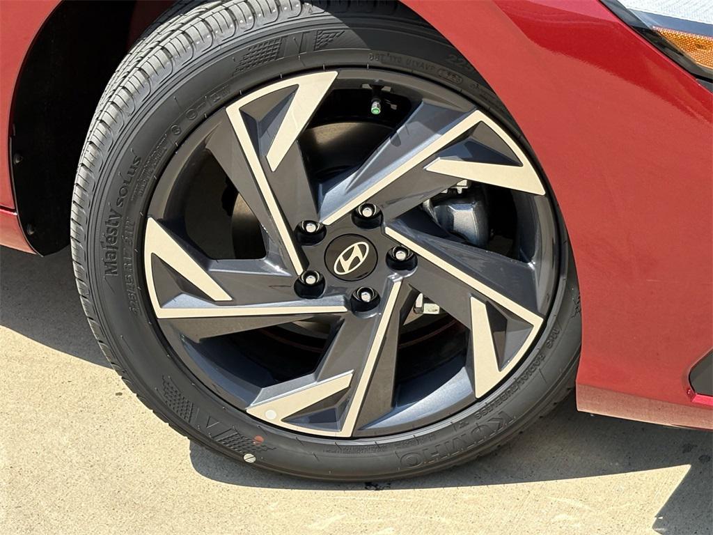 new 2025 Hyundai Elantra car, priced at $20,691