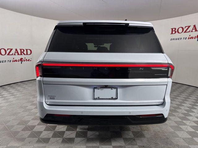new 2025 Lincoln Navigator car, priced at $125,230
