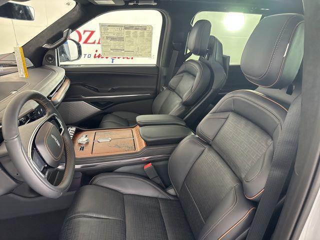 new 2025 Lincoln Navigator car, priced at $125,230