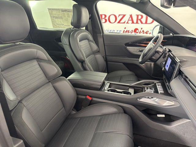 new 2025 Lincoln Nautilus car, priced at $66,157