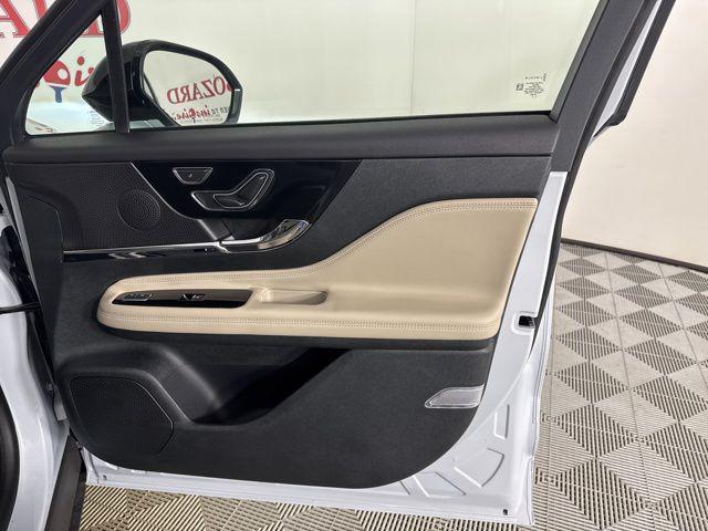 new 2025 Lincoln Corsair car, priced at $53,085
