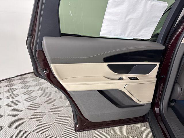 new 2025 Lincoln Nautilus car, priced at $50,816