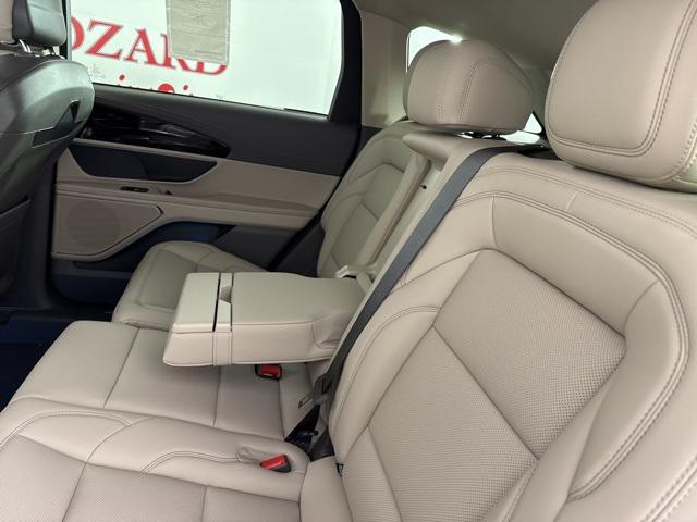 new 2025 Lincoln Nautilus car, priced at $54,130