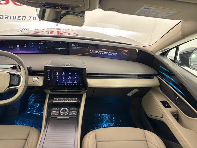 new 2025 Lincoln Nautilus car, priced at $50,816