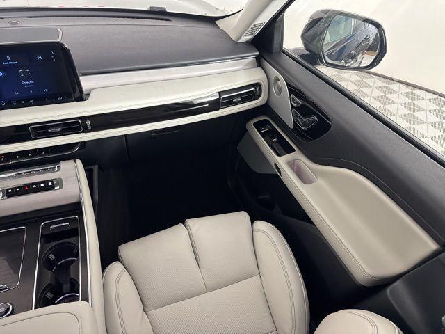 new 2025 Lincoln Aviator car, priced at $75,734