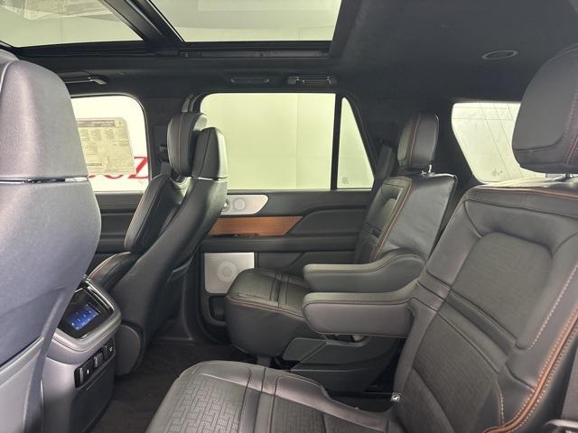 new 2024 Lincoln Navigator car, priced at $113,090