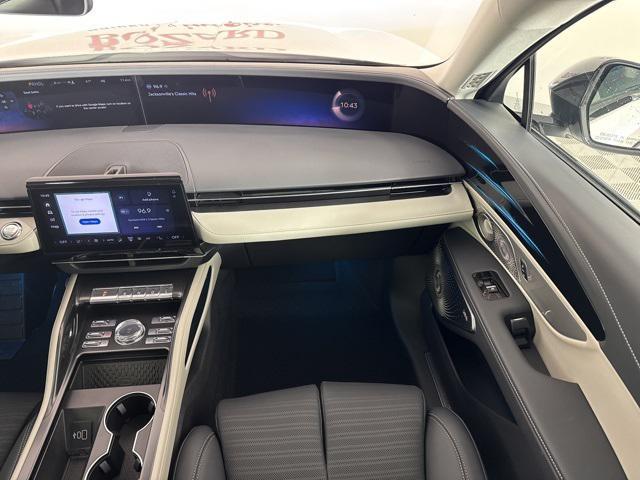 new 2025 Lincoln Nautilus car, priced at $67,532