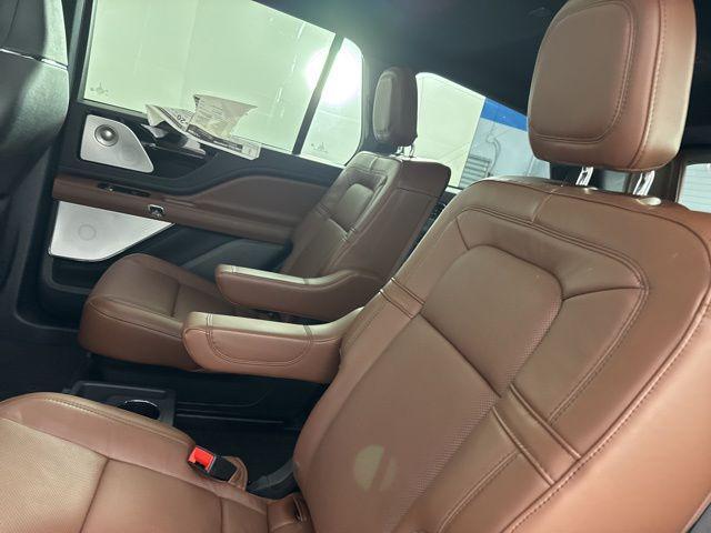 new 2025 Lincoln Aviator car, priced at $71,233