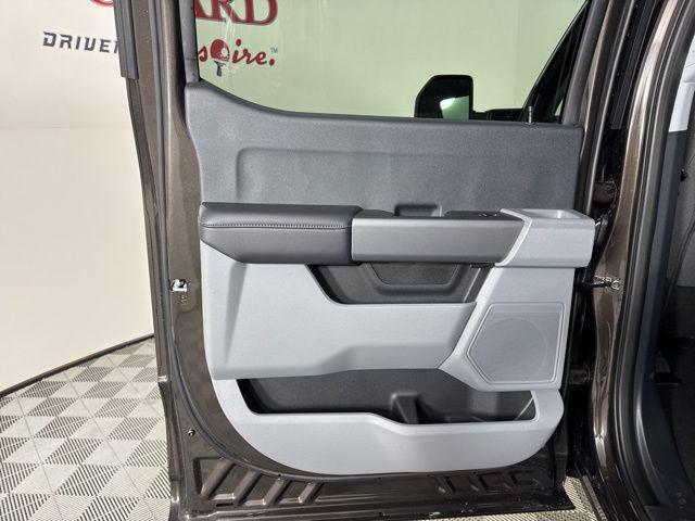 new 2025 Ford F-250 car, priced at $67,864