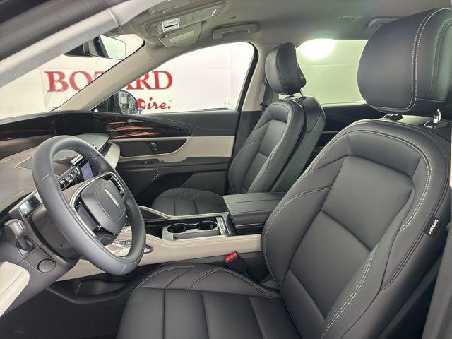 new 2025 Lincoln Nautilus car, priced at $51,046