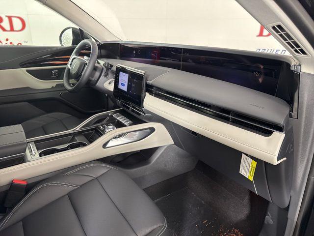 new 2025 Lincoln Nautilus car, priced at $51,046