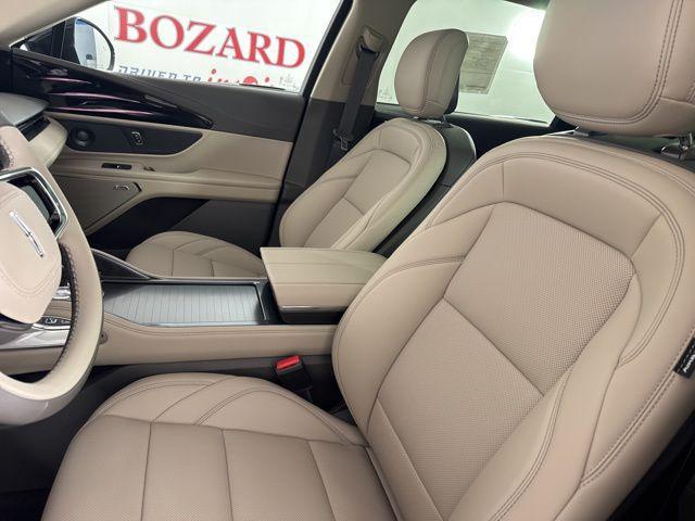 new 2025 Lincoln Nautilus car, priced at $57,667