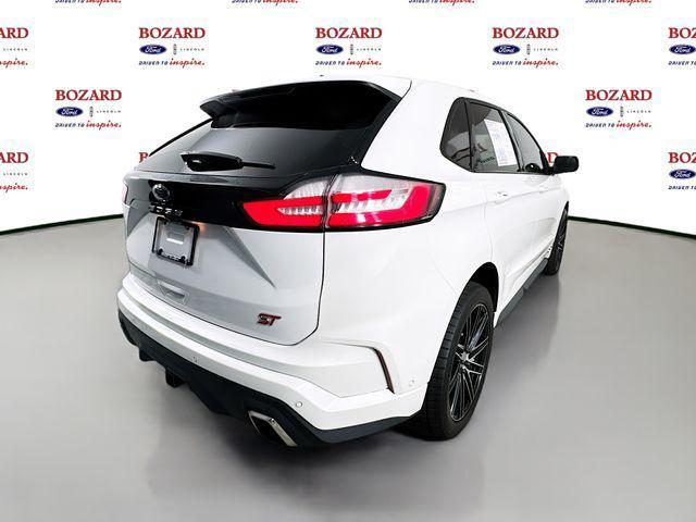 used 2022 Ford Edge car, priced at $30,000