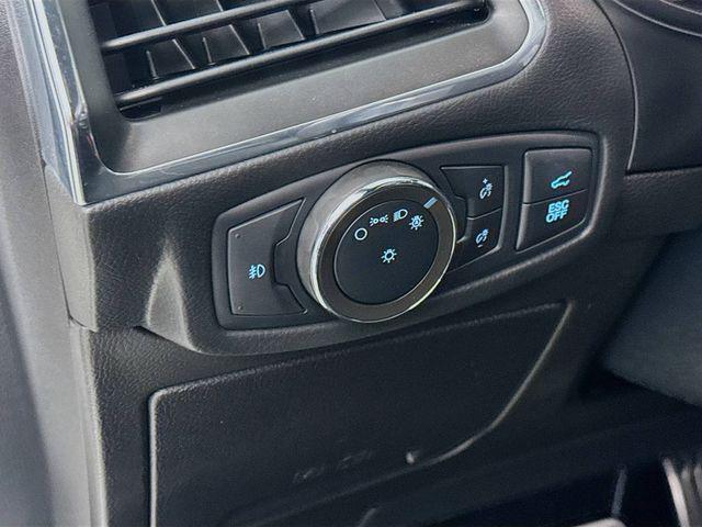 used 2022 Ford Edge car, priced at $30,000