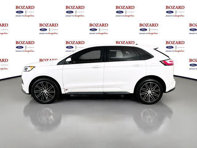 used 2022 Ford Edge car, priced at $30,000