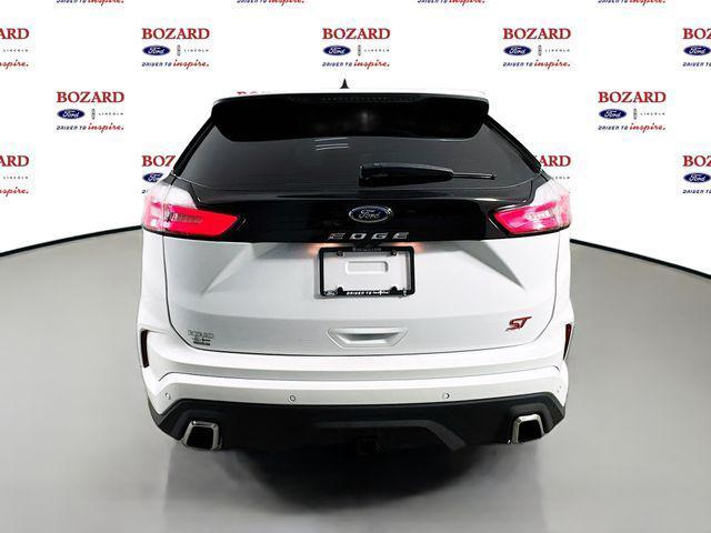 used 2022 Ford Edge car, priced at $30,000