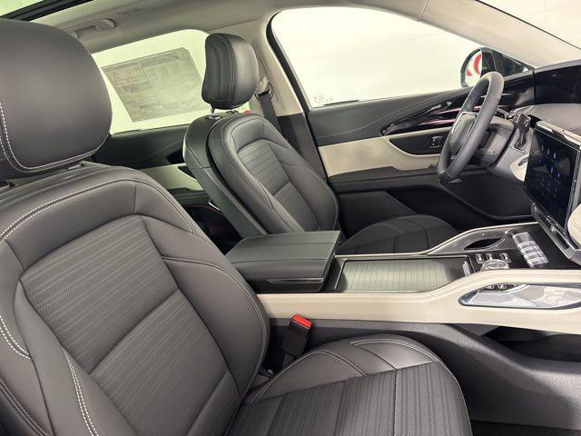 new 2025 Lincoln Nautilus car, priced at $65,544