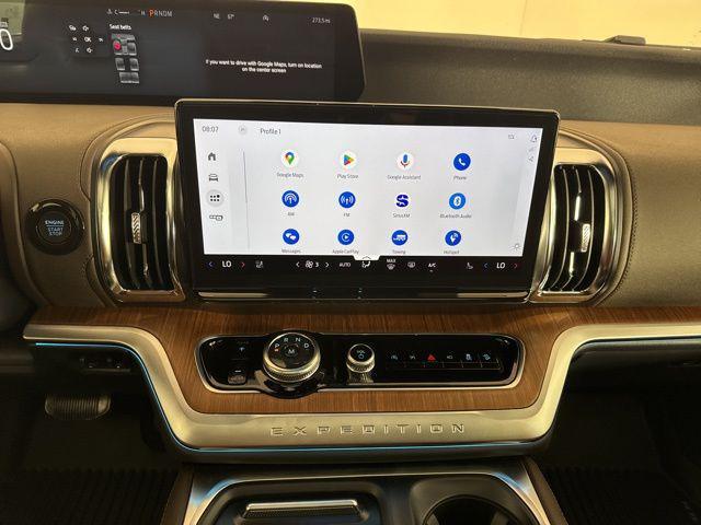new 2025 Ford Expedition Max car, priced at $90,115