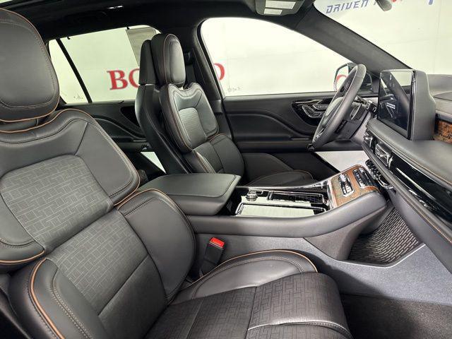 new 2025 Lincoln Aviator car, priced at $87,575