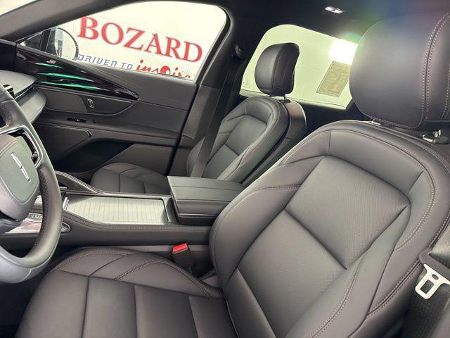 new 2025 Lincoln Nautilus car, priced at $52,886